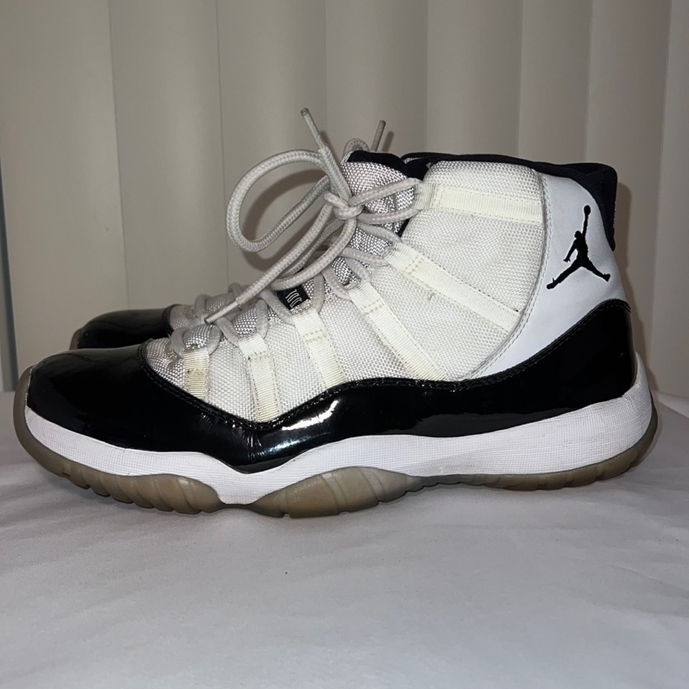 Jordan 11 “concord” size 11.5